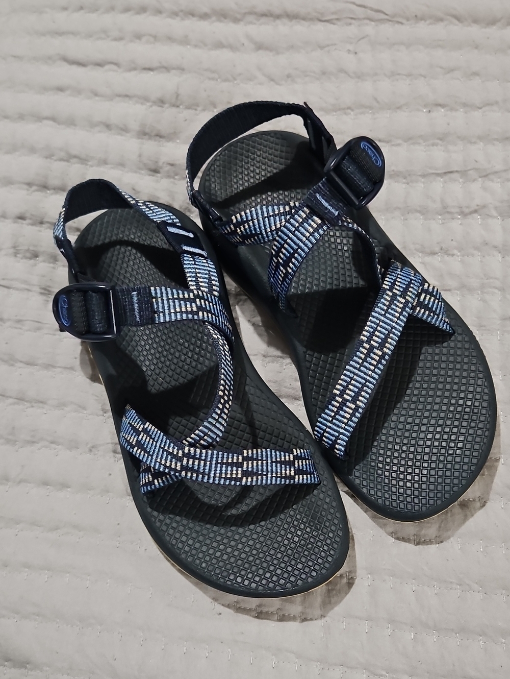 Chaco Z1 Classic Blue Patterned Outdoor Sandals Sz 8